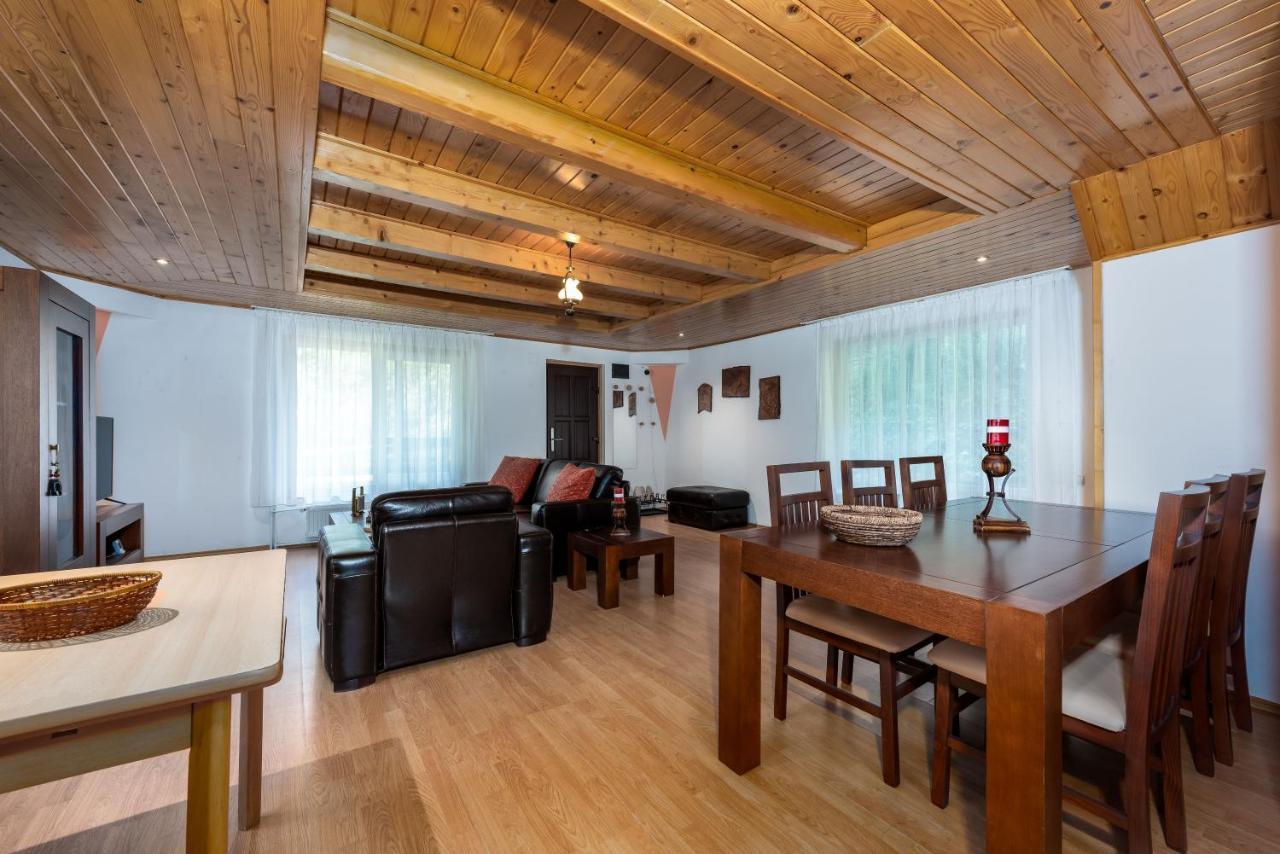 Oasis Mountain Villa Braşov Esterno foto